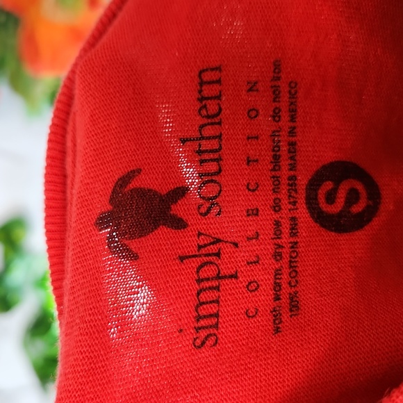 Simply Southern Hey Deer Tee - Picture 7 of 7